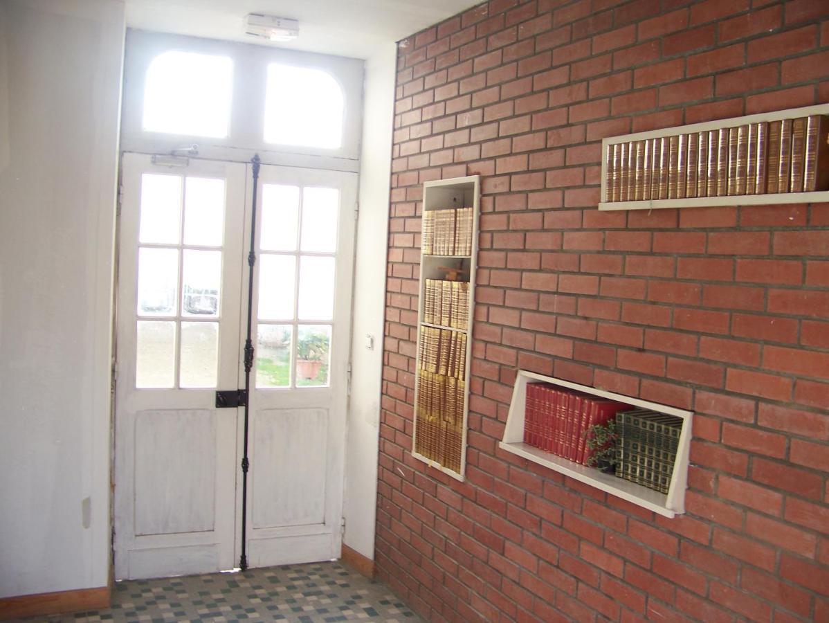 Château Néo-Gothique: Charming Studio with Wi-Fi and Free Parking Orleans Exterior photo